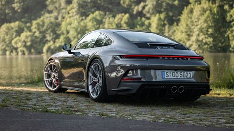 911 gt3 touring - The GT3 currently comes with a 4.0-liter flat-6 delivering a peak 502 hp and 346 lb-ft of torque. Power goes to the rear wheels via a 7-speed dual-clutch automatic or a 6-speed manual. 2024 ...